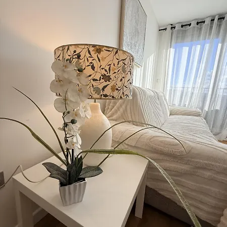 Center Rooftop 7pers Parking Paris Free Wifi 아파트 *