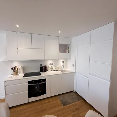 Center Rooftop 7pers Parking Paris Free Wifi