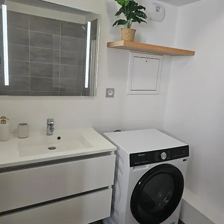 Center Rooftop 7pers Parking Paris Free Wifi アパート *