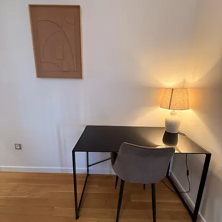 Center Rooftop 7pers Parking Paris Free Wifi